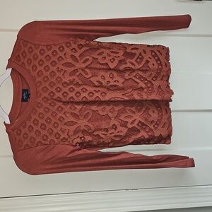 Daytrip YOUTH girls Elegant Lace Detail Dark Coral Top. Sz medium BUCKLE